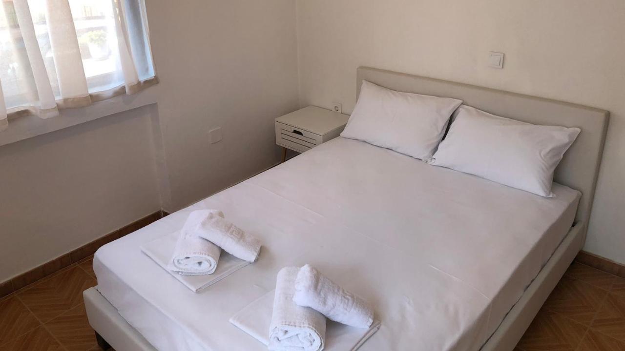 Artemis And Fillo Apartment Loutra Edipsou  Exterior photo
